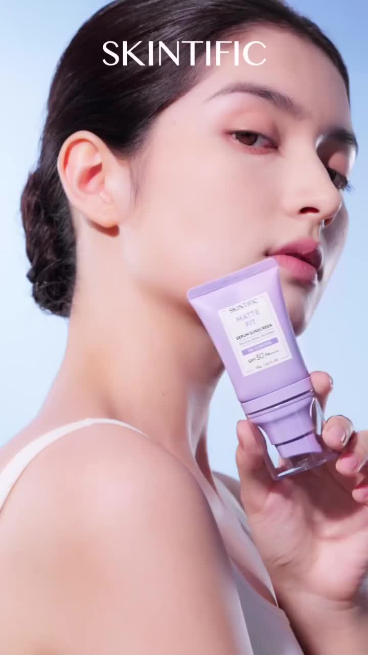 SKINTIFIC Matte Fit Serum Sunscreen Oil Control SPF50 PA++++ 30 gr - Perlindungan Wajah - Berjerawat, Facial Berminyak Extract Niacinamide Acid Vitamin Muka Oily Perawatan Kering Oat Aging Hyaluronic Biru Mencerahkan untuk kulit - Hijau, Kosmetik