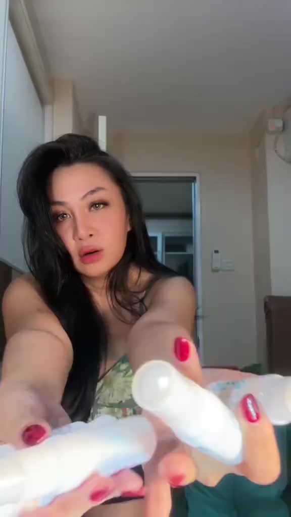 GENDES Spray Miss V Bubble Gum – Pembersih Kewanitaan BPOM, Anti Keputihan & Gatal, Halal Feminine Cairan Manjakani Bidara Niacinamide Perawatan Bersihkan