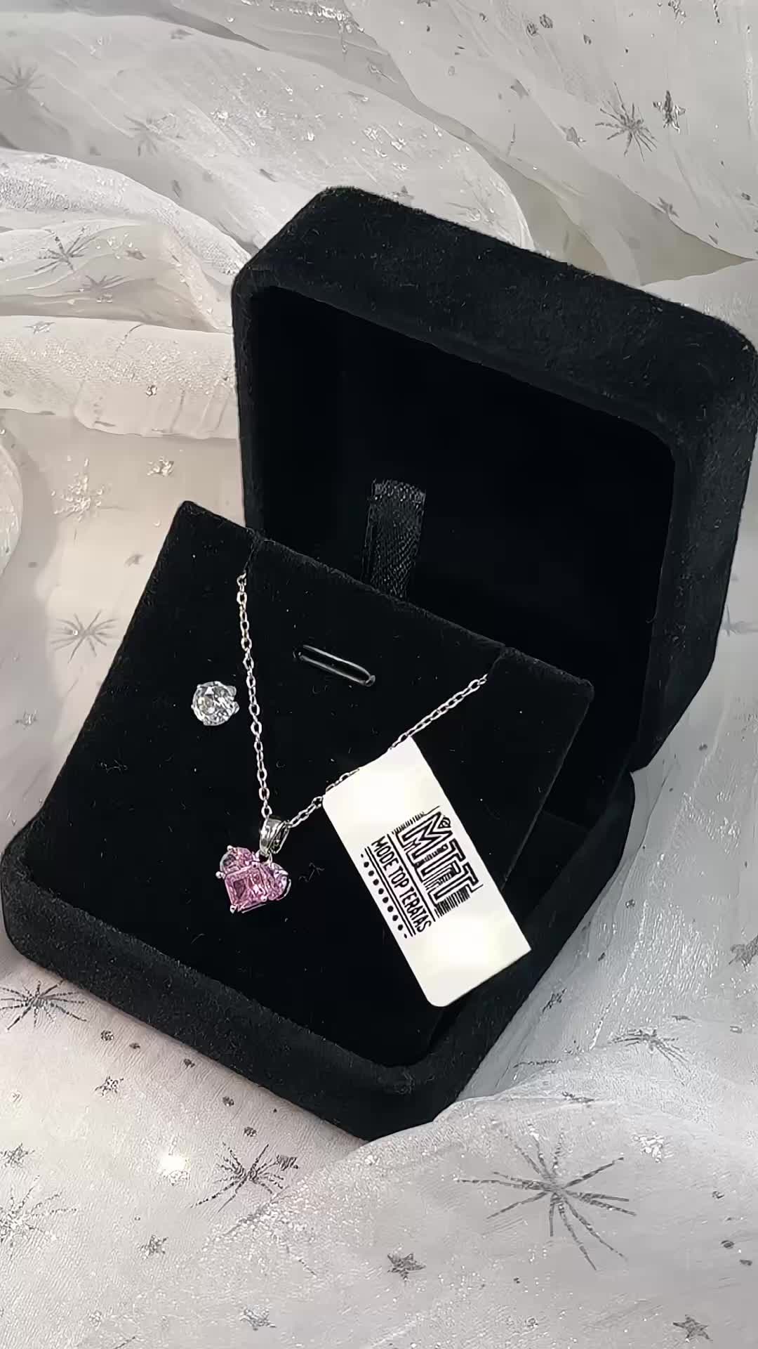 Mode Top Teratas - Set Kalung Dan Anting Titanium Silver Love Pink Set