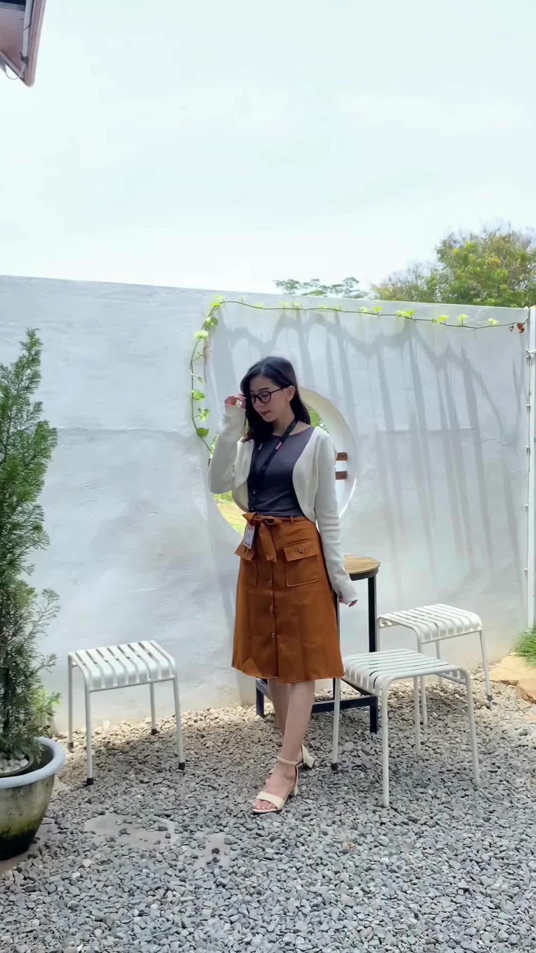 OUTFITTO - Zanzea Rok Midi A-Line Korea Skirt Terbaru Bengalin Casual belah / Skirt Mahalini korean style jeewon / Androk Wanita jumbo ketat Dewasa Rajut bangkok kancing vintage elastic waist regular / Rok span vintage rok ngatung rok pendek xl Remaja Pan