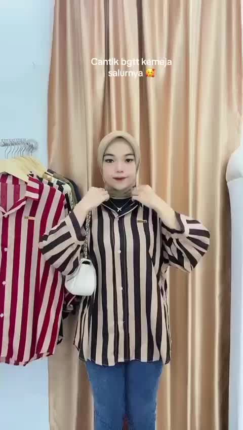 Kemeja Wanita Jumbo Motif Salur Ld 125 Bahan Katun Premium Atasan Lengan Panjang Terlaris 2024 Kancing Formal Oversize Garis Busui Tangan Hitam Baju