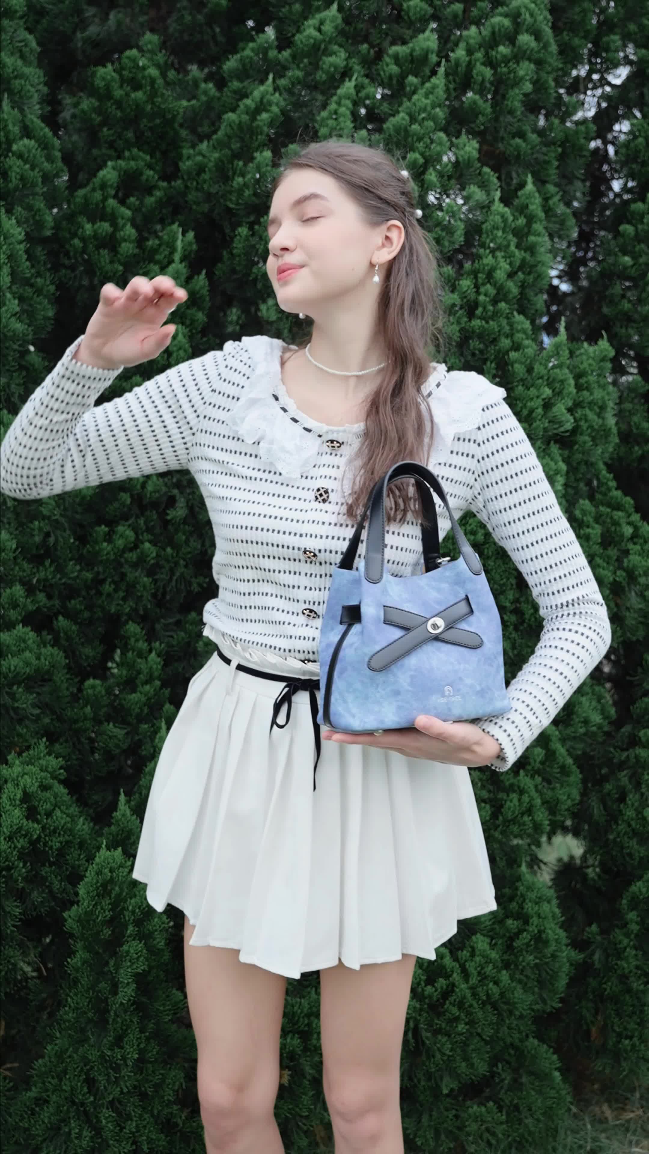 AGE FREE Hyeri Bag Sling Bag Tas Wanita Tas Selempang Wanita