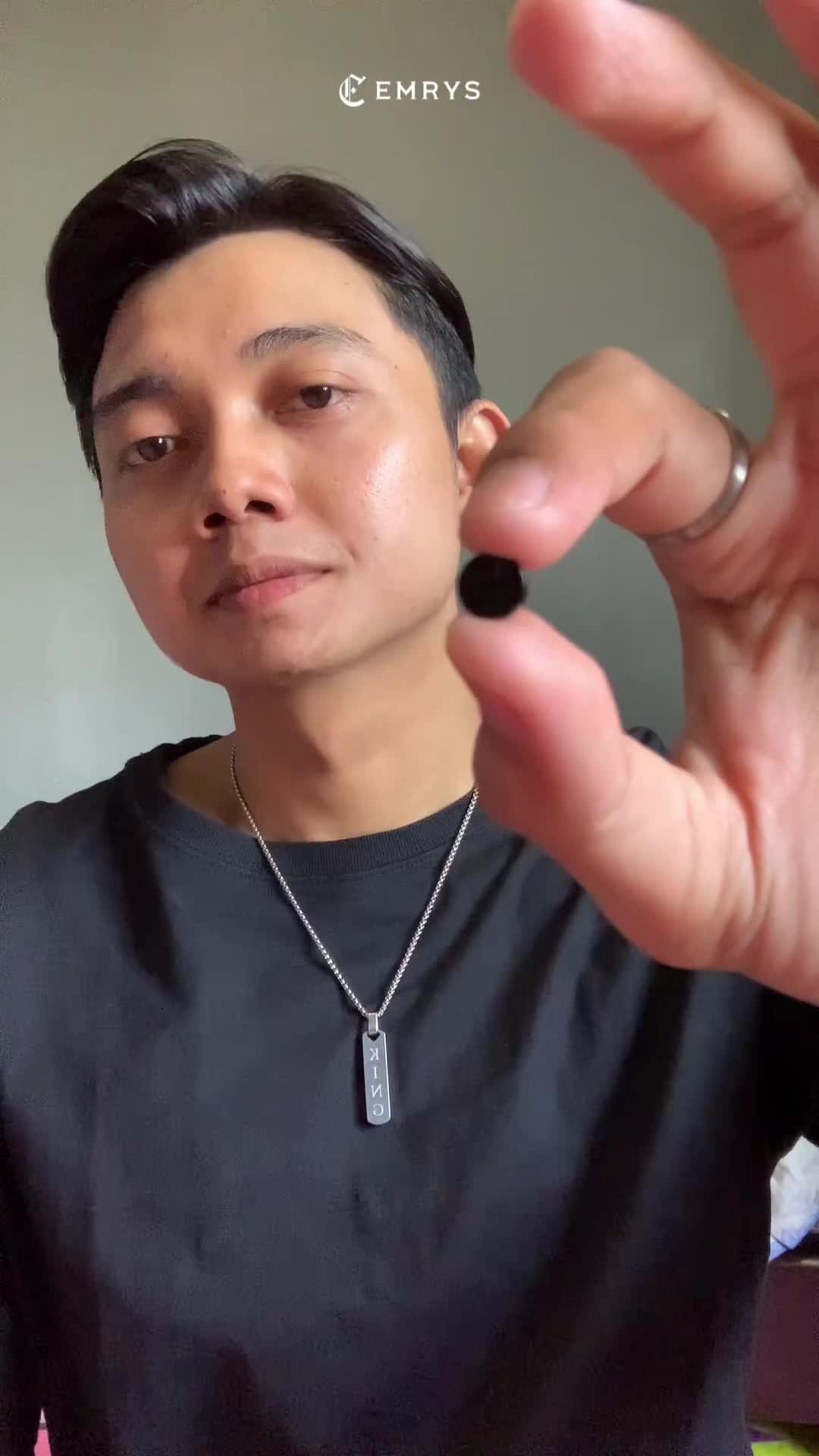 Emrys LEO Anting Magnet TITANIUM Anti Karat Pria dan Wanita