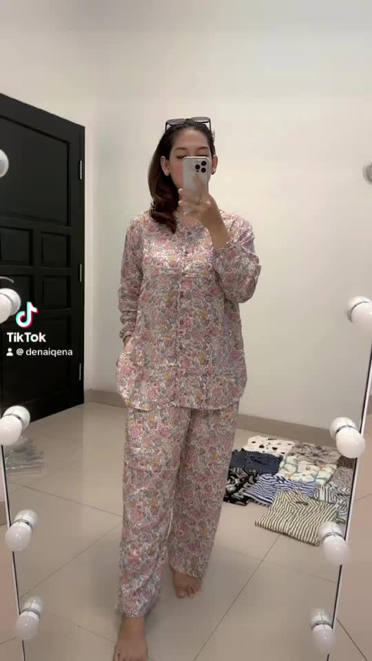 Iqena- Oneset Jumbo Rayon Lengan Panjang Piyama Motif Setelan Wanita