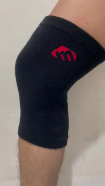 ￼(1 PACK )2 PCS KNEE SUPPORT/DEKER LUTUT PENDEK OLAHRAGA PELINDUNG LUTUT KAKI