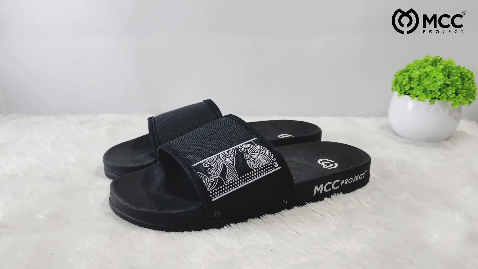 Sandal Selop Pria Kasual Terbaru Karet MCC BT001 Black Hitam Putih 38-43 Shoes Sendal Wanita