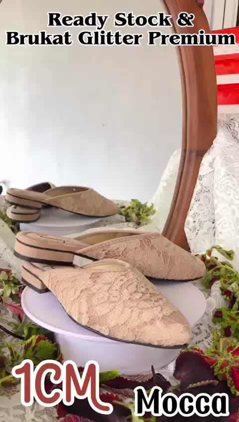 EMYE- Sandal Brukat Low Heels Wanita TPK100