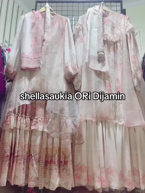 SHELLASAUKIA DRESS RAYA Abaya Baruu Swiss Gamis SET Gamis Monogram lukis tile TERBARU  Set Hijab Premium  Bonus Labubu Banget Dijamin ORi