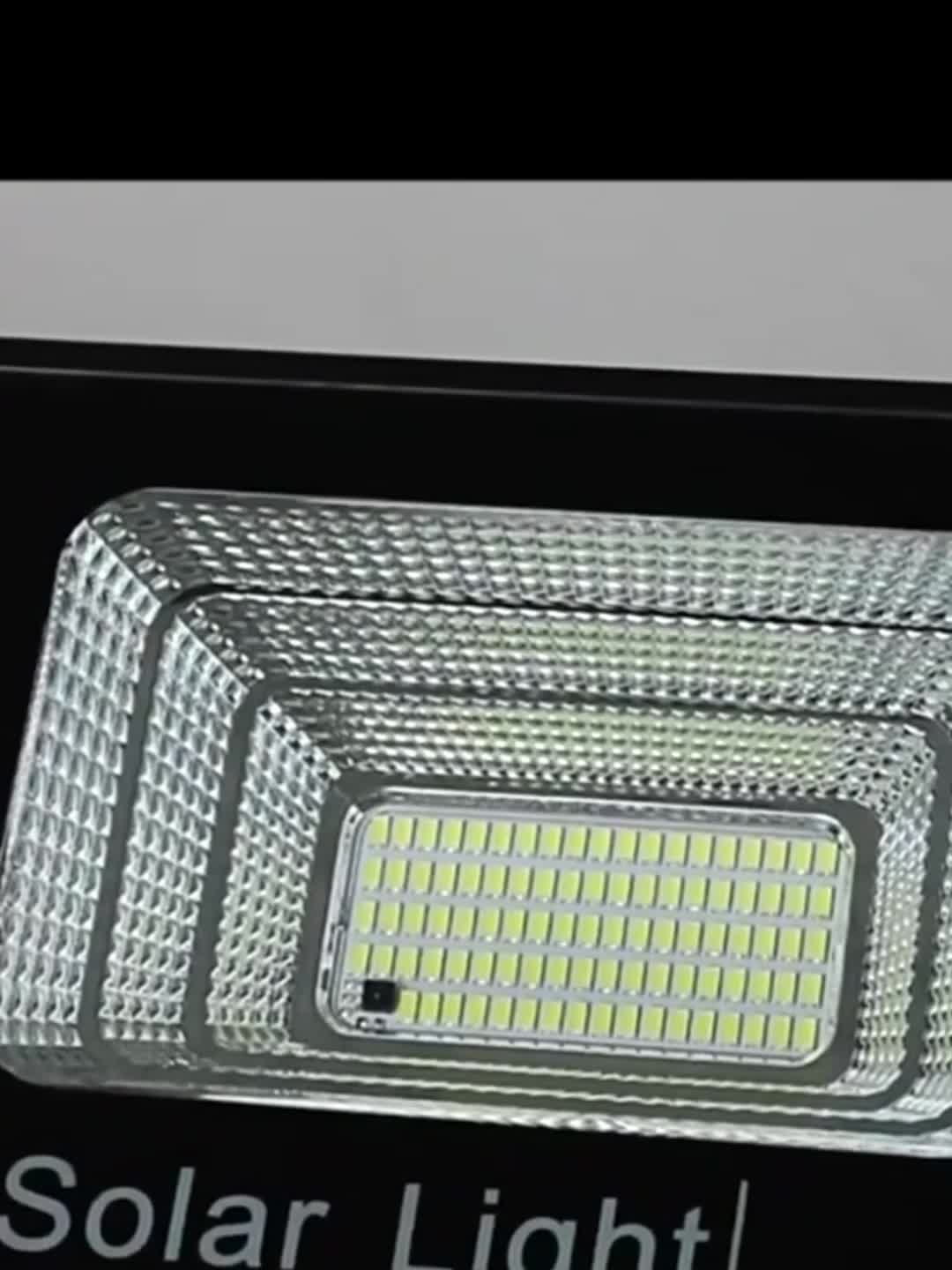 【BUY1TAKE2】【Garansi 10 tahun】Lampu tenaga surya Solar Panel Lampu Sorot Cell Lampu Outdoor Lampu 500W/1000W LED Sorot Surya Lampu IP67 Waterproof Jalan 0 Biaya Listrik Sepanjang Tahun Kontrol Cahaya Cerds Tahan