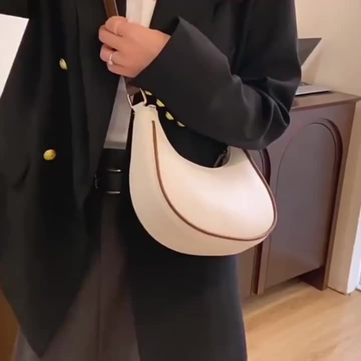 Tas Fashion wanita 2505 tas original louis shidai free paper bag & tag label tas selempang wanita terbaru
