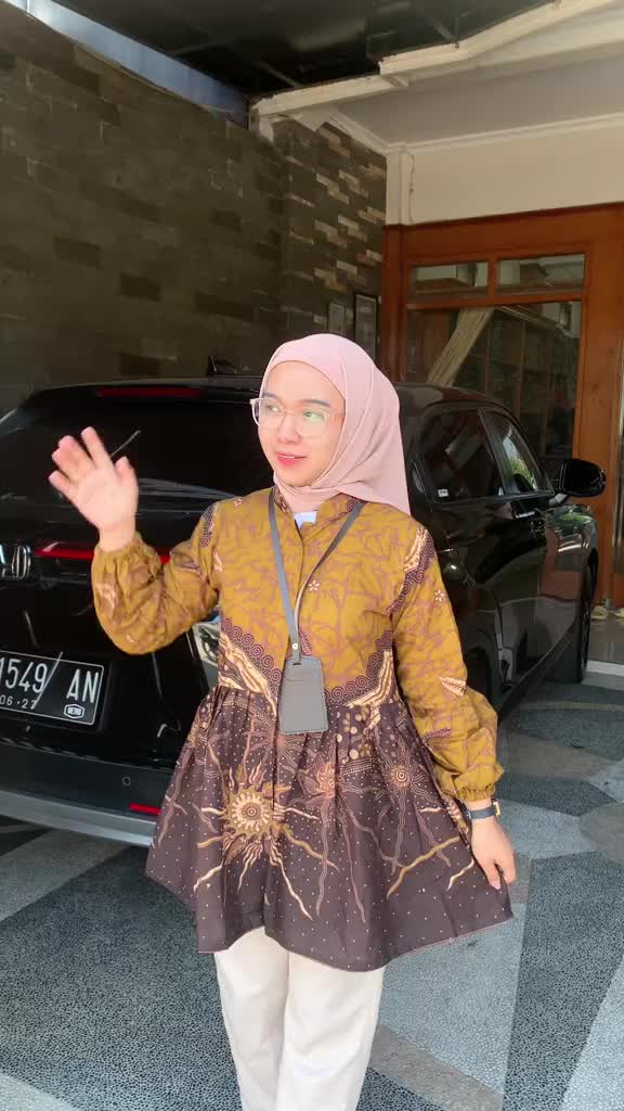 Blouse Balon MENTARI Kuning Kunyit Outfit Wanita Cantik Terbaru
