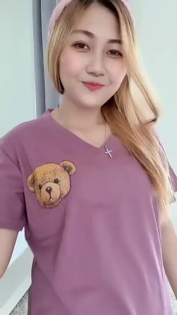 Kaos Kerah V Beruang 82 Gambar Depan Belakang Wanita Atasan Baju Cewek Dewasa Lengan Pendek Katun Santai Oversize Nyaman Tshirt Combed Tee Vneck All size Jumbo  Sablon Distro