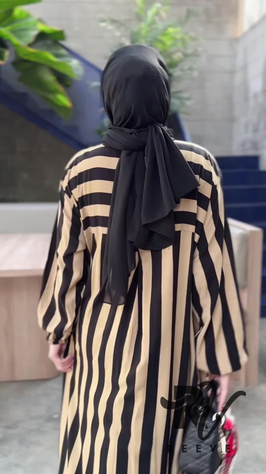 Gamis Rayon Motif Salur Kancing Aktif Busui Lengan Panjang