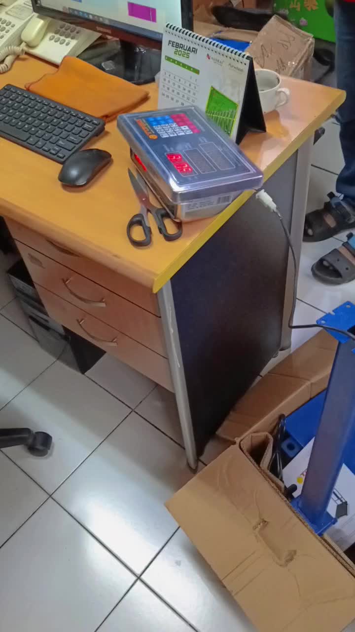 Timbangan Duduk Digital Tora TR-DS20150 Kapasitas 150kg 100kg 300kg dengan Pagar Besi Kokoh dan Bisa Dibongkar Pasang - Kitchenware