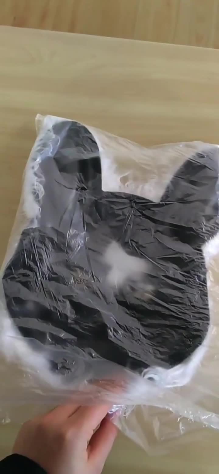 Topeng Kelinci Berdarah Scary Rabbit Putih Halloween Prank Mask