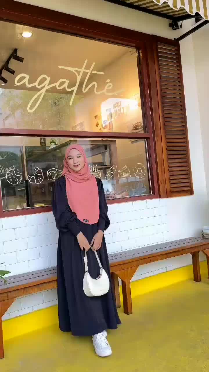 Pashmina Curve Oval Bahan Crinkle Airflow Size XL Kerudung Pashmina Oval Crinkle Syari Jilbab Muslim