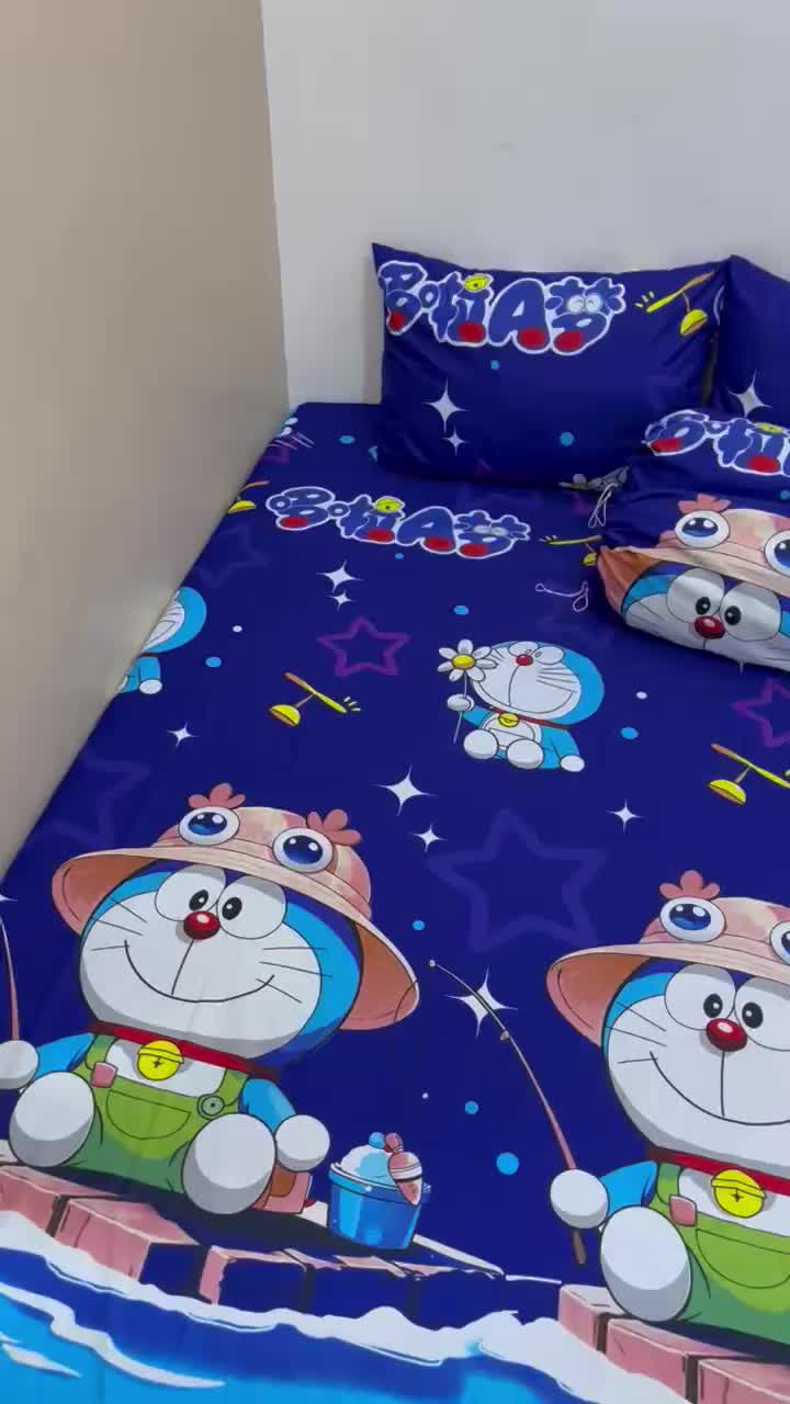 SPREI KARAKTER ANAK DORAEMON SET Sarung Bantal/Guling Karet Tali Kain