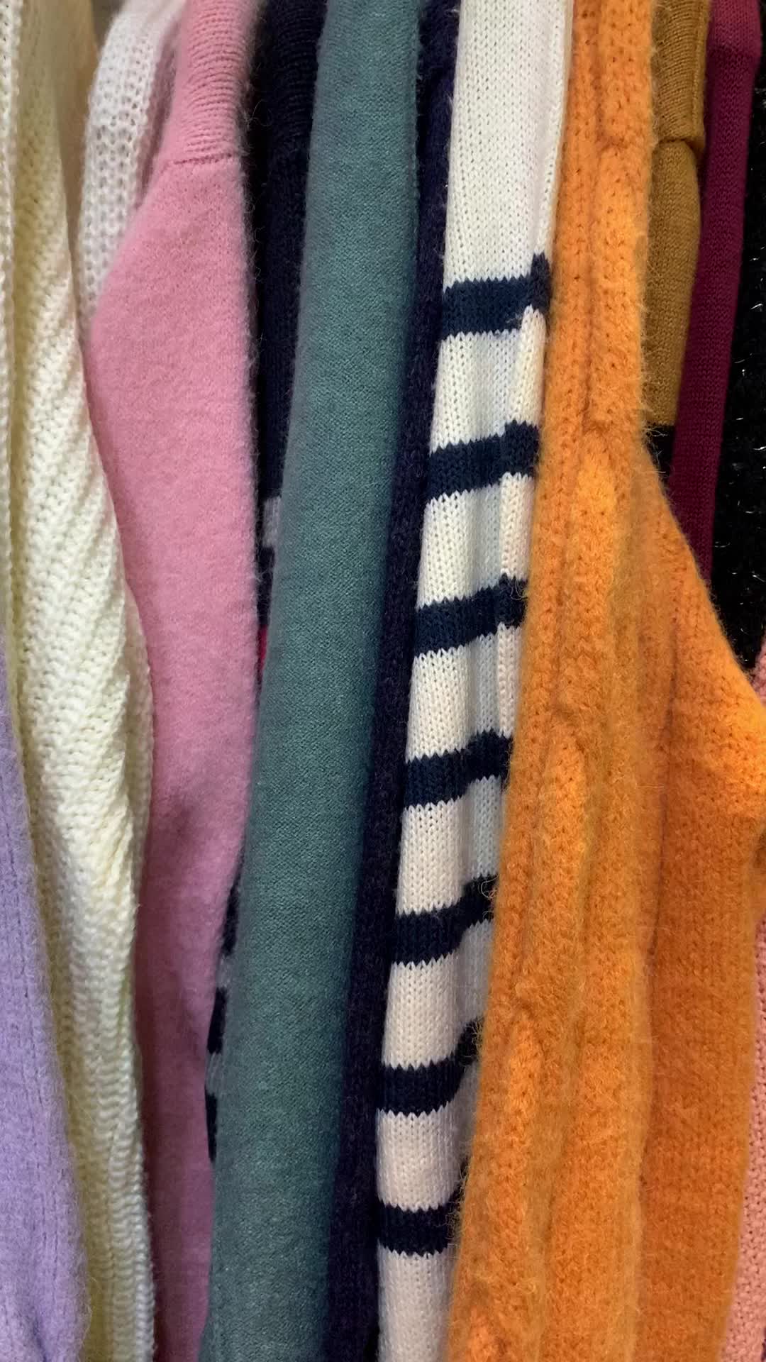 KODE 1 - 100 ATASAN RAJUT