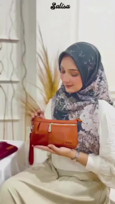 Dompet wanita pouch emily by salisa gabia anti air puring ungu
