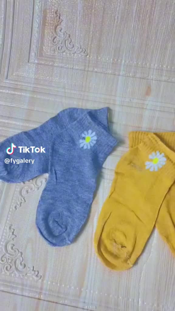 D080 Kaos Kaki Motif Bunga Wanita Kaos Kaki Pendek Ankle Semata Dewasa Garis Lembut Panjang