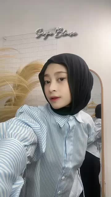 Noora&co.- Sanju Stripe Blouse Korean Style Wanita Lengan Balon Model Kekinian - Kemeja Korean Korean Style Salur Fit Body