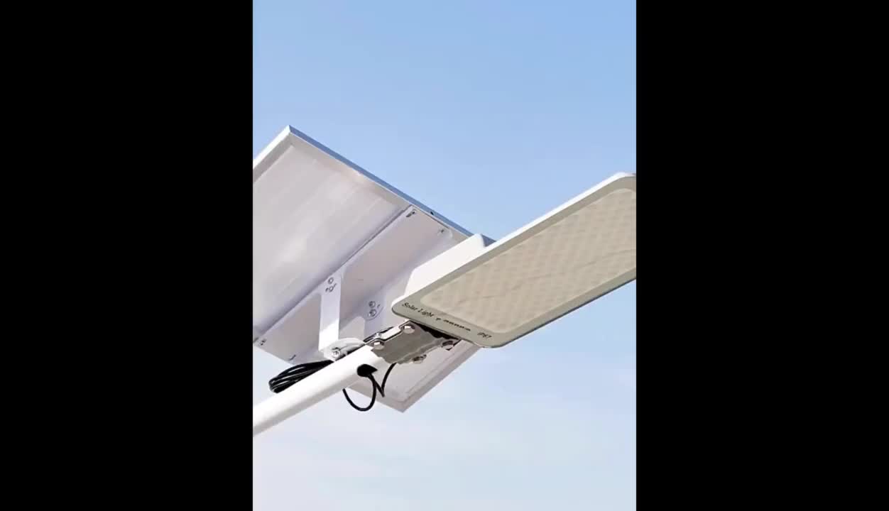 【Garansi 10 tahun】lampu tenaga surya otomatis 1500W lampu jalan tenaga matahari 0 Biaya listrik sepanjang tahun lampu dinding surya indikator daya anti petir 10 meter kendali jarak jauh penggunaan di luar ruangan daya 24 jam terus menerus level IP67
