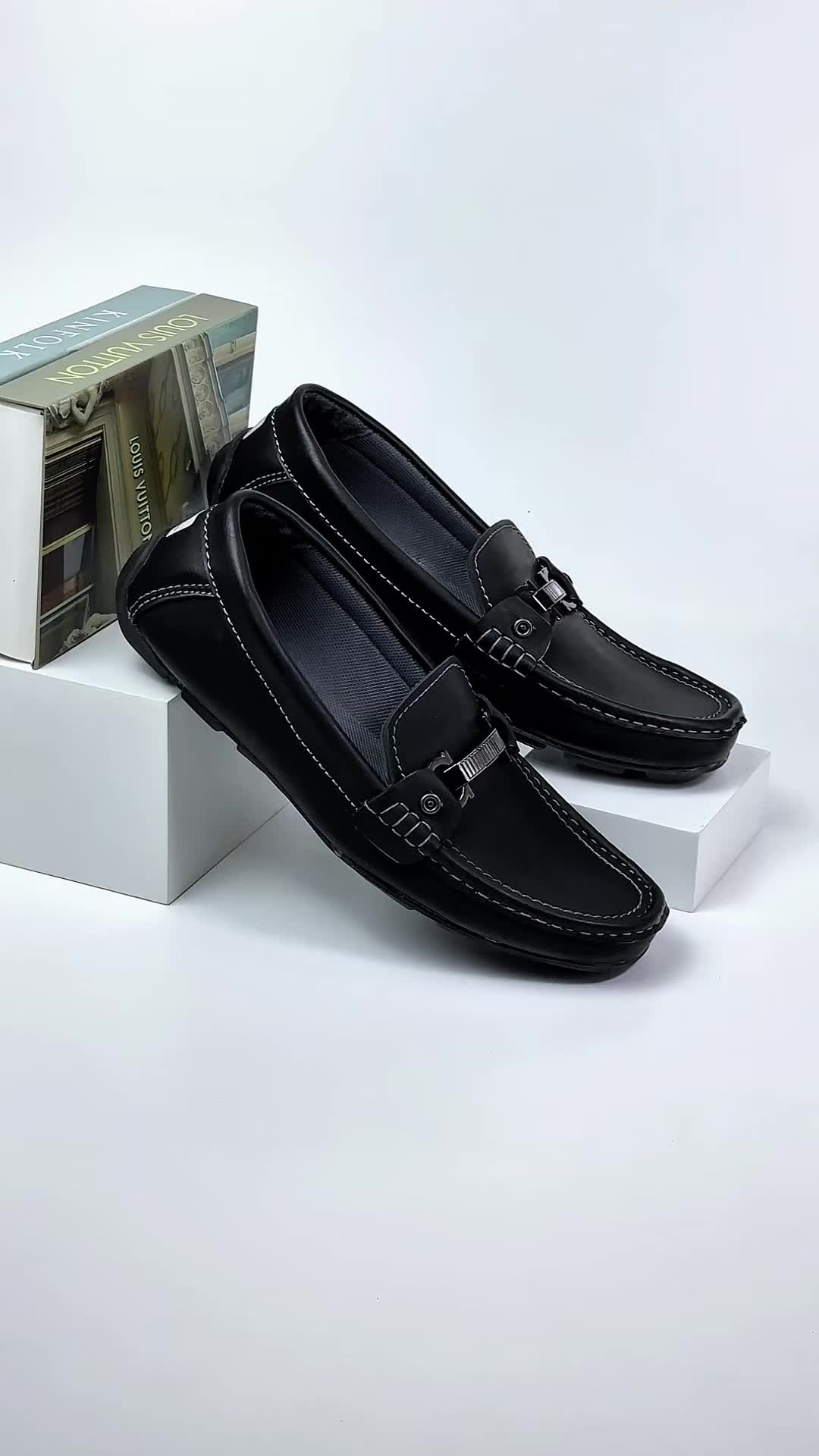 Ghaneo Sepatu Pria Slip On Kulit Moccasin Kasual Kerja Santai A-01 Coklat