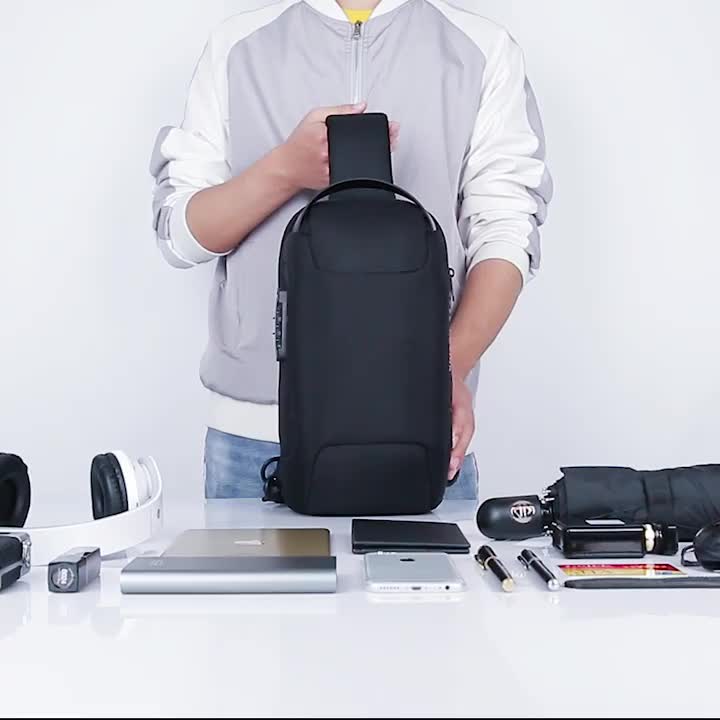 Bange Tas Selempang Pria  Slingbag TSA Lock BG22085 Hitam