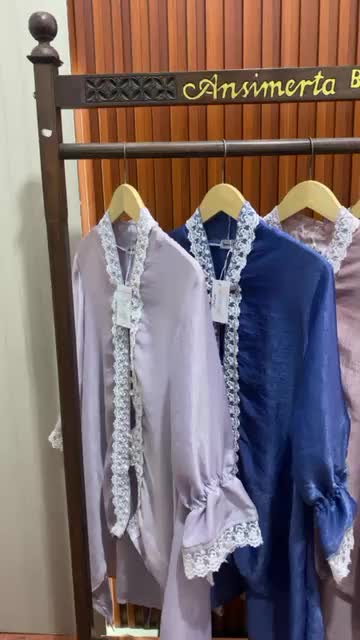 Kebaya Aini Santorini Silk untuk Wanita Lebaran Pesta - Atasan,m, silk, Remaja, Fit, Muslim, Dress