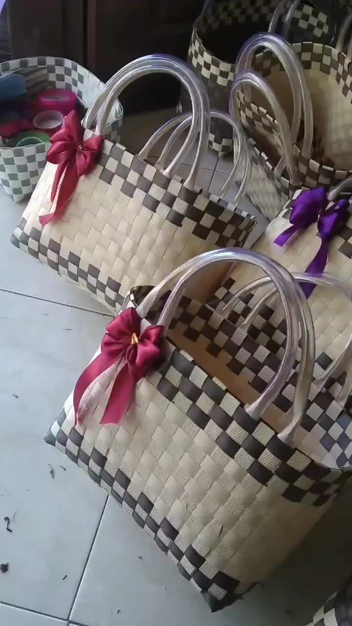 tas keranjang anyaman Sasi Galeri