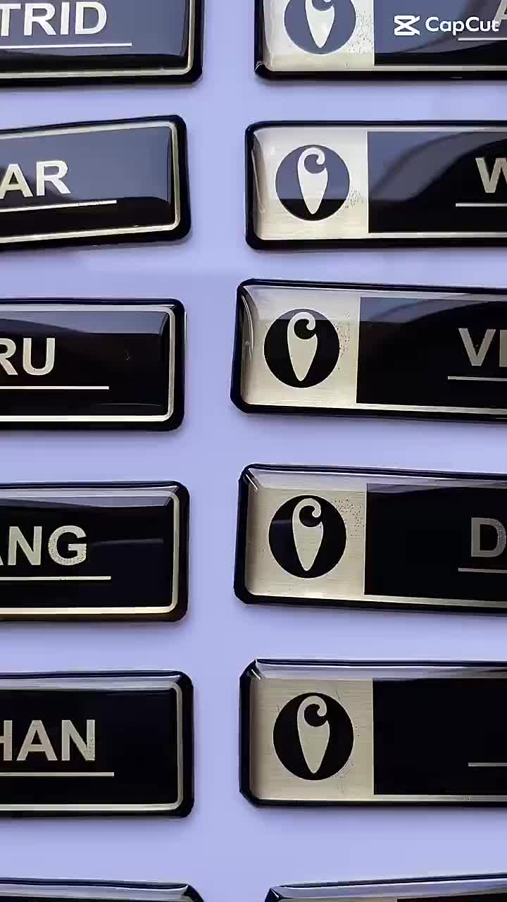 Name Tag Nama Dada Magnet Peniti Kuningan & Akrilik Resin - Satpam ,Guru, Dokter Perawat Bidan Apoteker Karyawan Black Foto Silver Putih