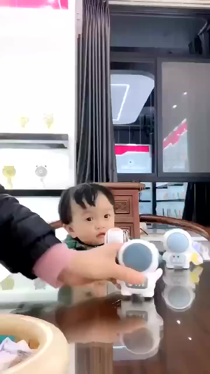 Kipas Angin Portable Mini Astronot Cute Karakter