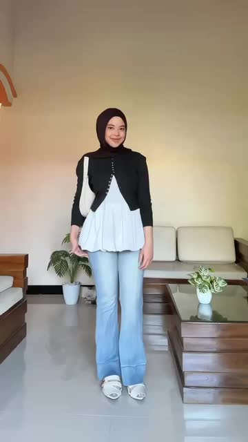 NOLA BLOUSE BALLON TOP | balon korean style atasan wanita peplum balon simple lucu inner cardigan putih hitam