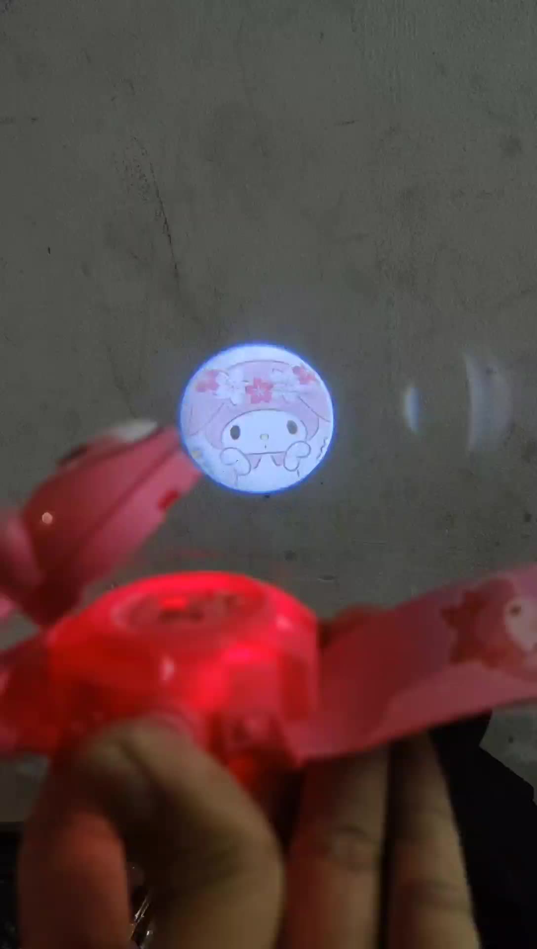 jam anak anak karakter superhero ada lampu proyektor