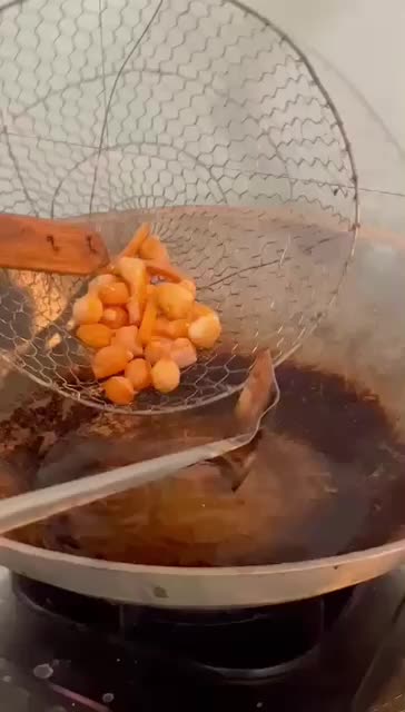 Krupuk rambak kulit sapi(dadu500gr) Food Snacks Kerupuk Krecek