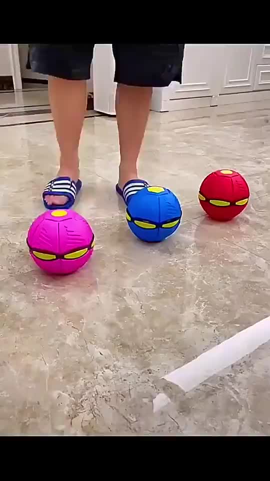 [ Harga Hemat ] MAINAN ANAK BOLA UFO INJAK VIRAL LED / MAINAN BOLA UFO INJAK TERBANG LEMPAR LED / UFO MAGIC BALL MAINAN ANAK