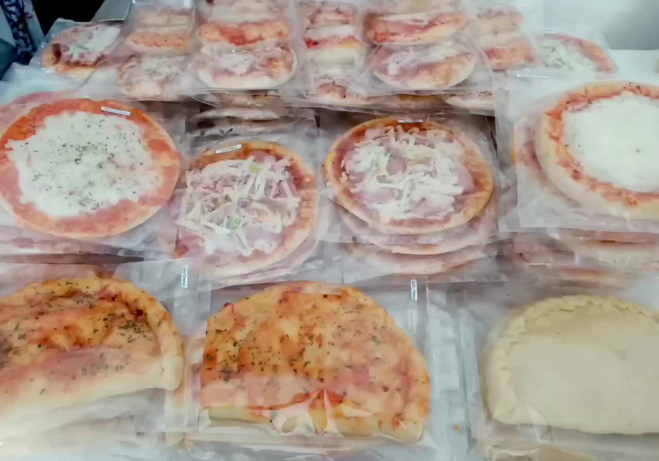 PAV Pizza frozen D.20 American mozarella sosis beef  halal enak lembut