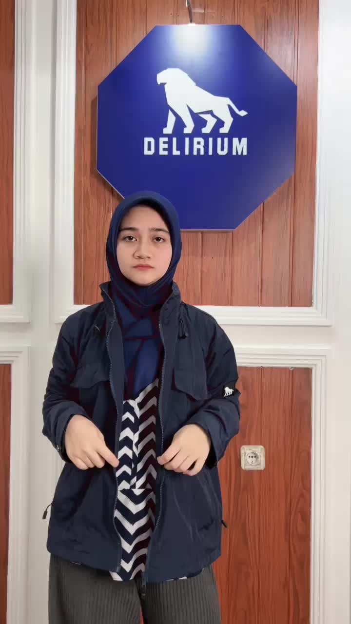 Delirium Jaket Pria Western Axxel Pullover Hooded WaterProof