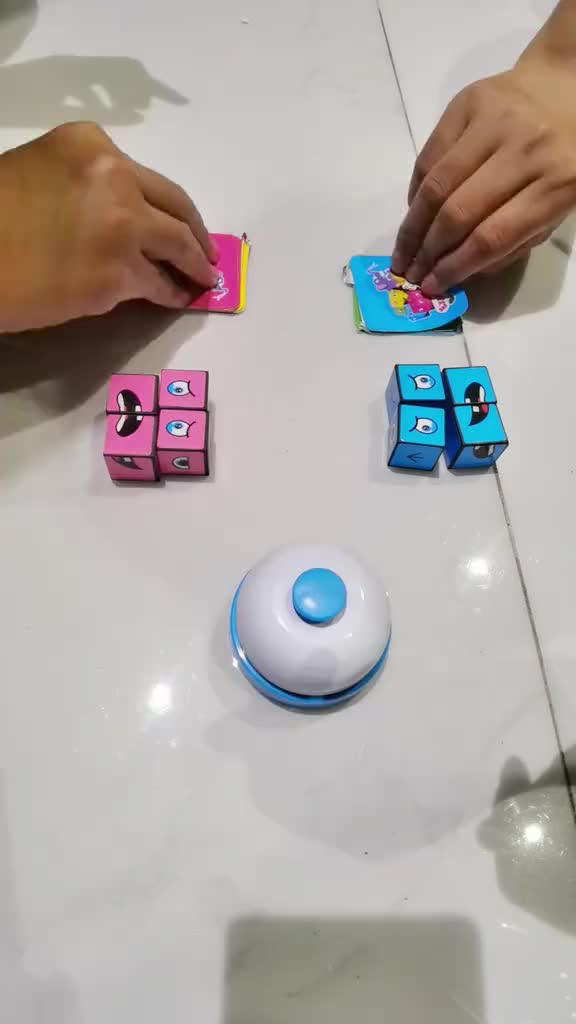 Mainan Balok Susun Wajah Ekspresi Face Changing 4x4 Warna-Warni Kubus Permainan Anak Games Toys Puzzle
