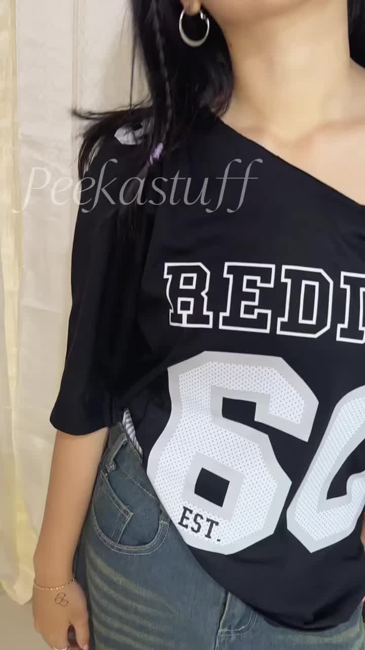 READY - COD - REDIEDS 60 OFF SHOULDER - OVERSIZED TSHIRT - SABRINA TOP - Y2K - STREETSTYLE - KAOS WANITA - KAOS VIRAL - KOREAN TOP - PINTEREST - BASEBALL - JERSEY - HOODIE - SWEATER