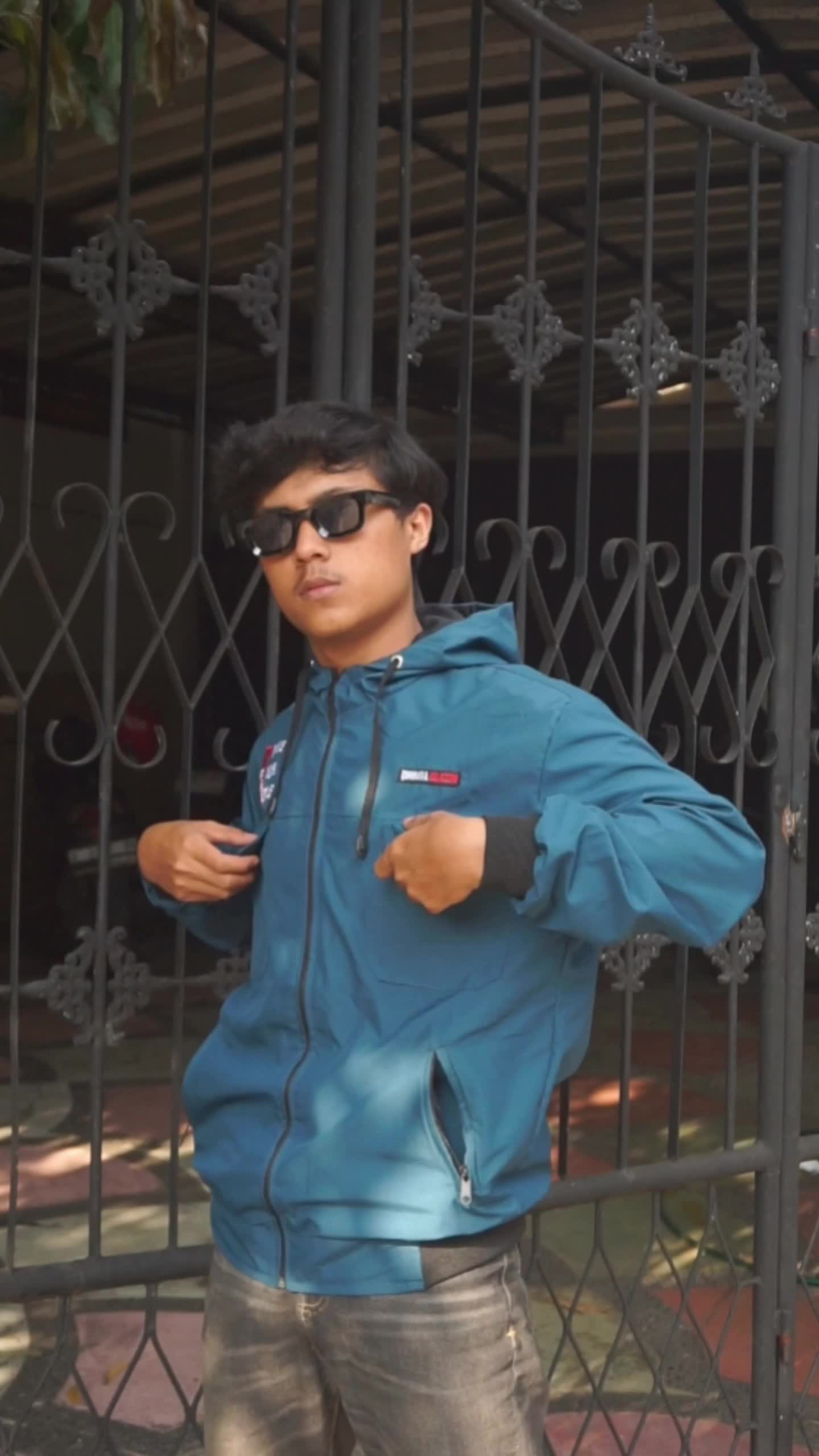 Jaket pria distro Bandung hoodie keren grosir pakaian pria jaket pria keren jaket cowok jaket parasut jaket parasut pria jaket parka jaket pria distro Casual Waterproof Bordir Bomber Hitam Tebal Motor