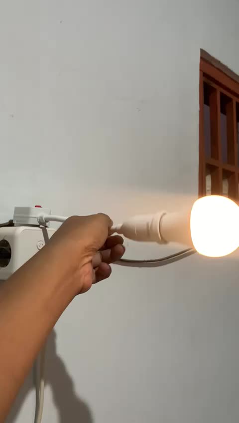 Fitting Lampu Bohlam LED lampu hias kamar