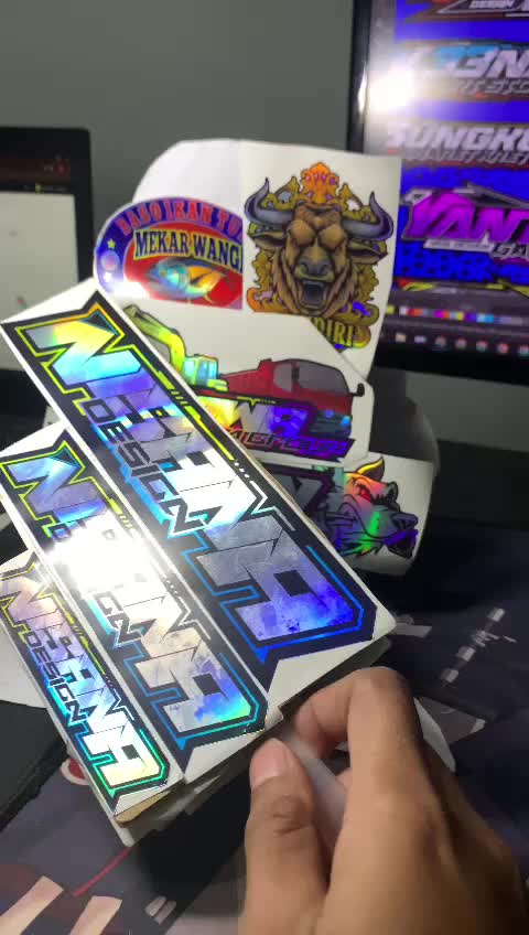 ( 15 STIKER ) DESIGN STIKER HOLOGRAM NAMA ATAU LOGO DAN DAPAT FILE MENTAH