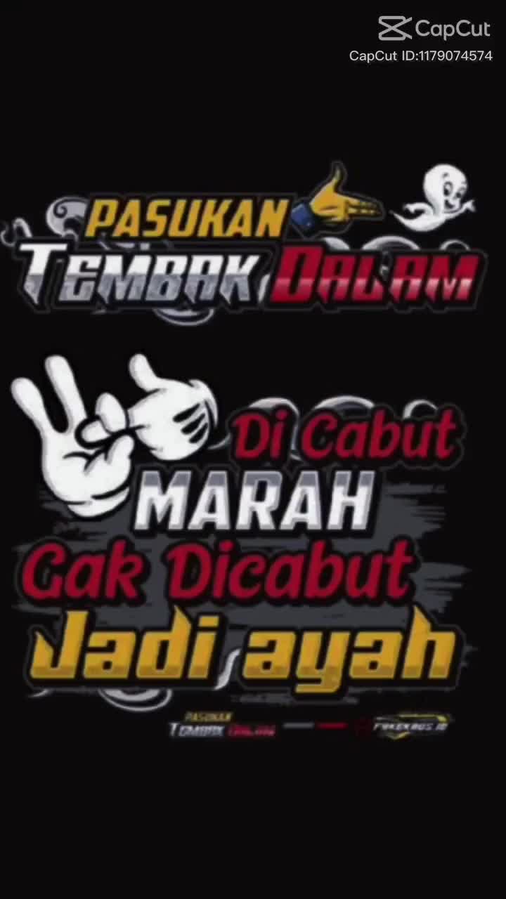 Kaos Distro Lengan Pendek / Kaos Pejuang Tak Kenal Lelah Printing