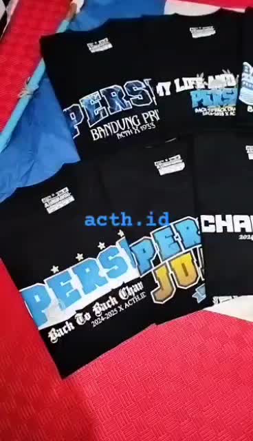 baju persib/kaos persib/t-shirt persib/back to back/juara/Champions/combed 30s/persib/ Distro/ Katun/ Pria/ Wanita/ Dewasa/ Polos/ Sablon/ Oblong/ Keren/ Atasan/ Santai Surfing