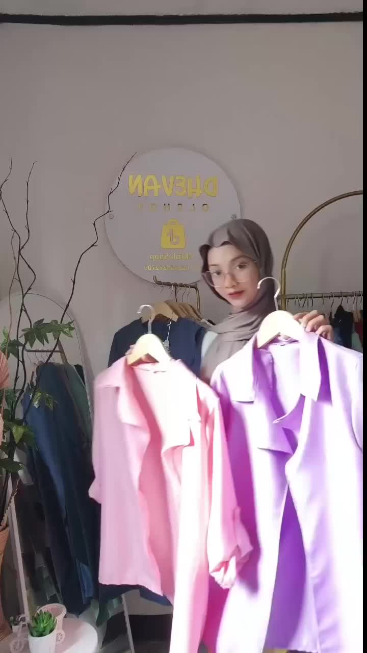 Set Wanita Mesya 2in1 Blazer dan Celana dengan Kancing Lengan - Nyaman Dipakai - Tangan, Baju