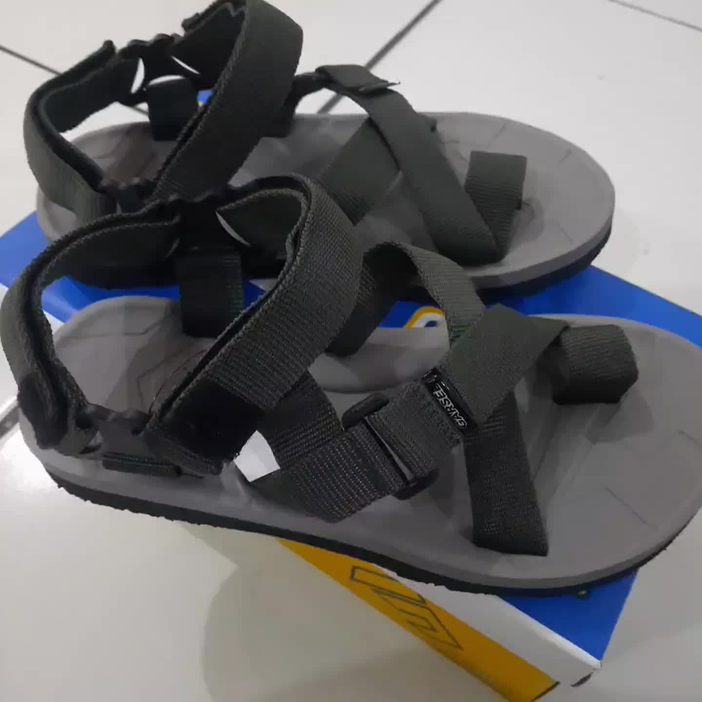 Sandal Gunung Outdoor Adventure Sandal Gunung Pria Dewasa Sandal Yang Suka Naik Gunung Sandal Gunung Tidak Licin Sol karet