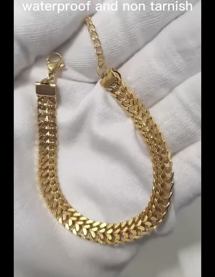 Gelang Wanita Rantai Model Lipan Fashion Terbaru Bahan Titanium Antikarat Anti Luntur Bracelets Couple Elegan Couple Elegan Silver Perhiasan