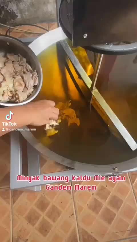 Minyak Bawang Mie Ayam Minyak Kaldu Mie Ayam Gandem Marem Wonogiri Asli Pedagang 500ml Masakan Bakso Penyedap