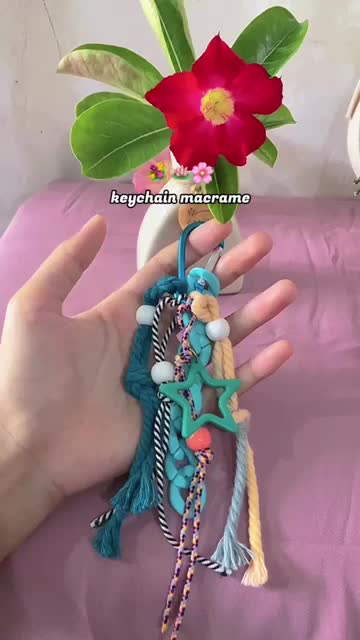 Bag Charm Keychain Carabiner Rantai Macrame Gantungan Tas Kunci Wanita Aesthetic